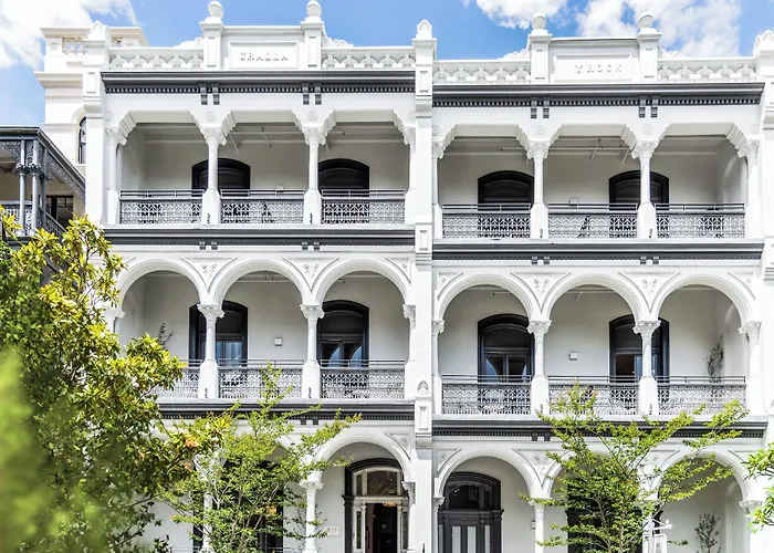 Hotel Challis Potts Point Sydney